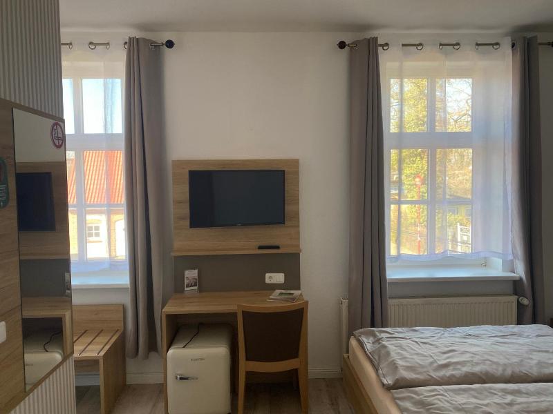 Hotel Pension Zum Alten Fährhaus image