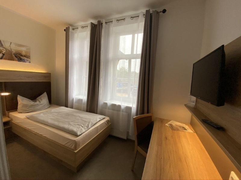Hotel Pension Zum Alten Fährhaus image