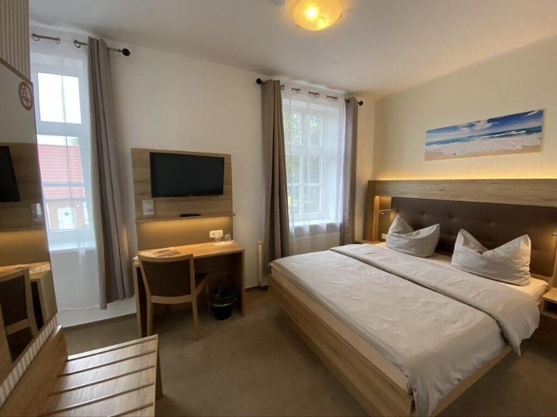 Hotel Pension Zum Alten Fährhaus image