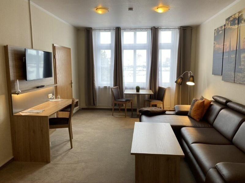 Hotel Pension Zum Alten Fährhaus image