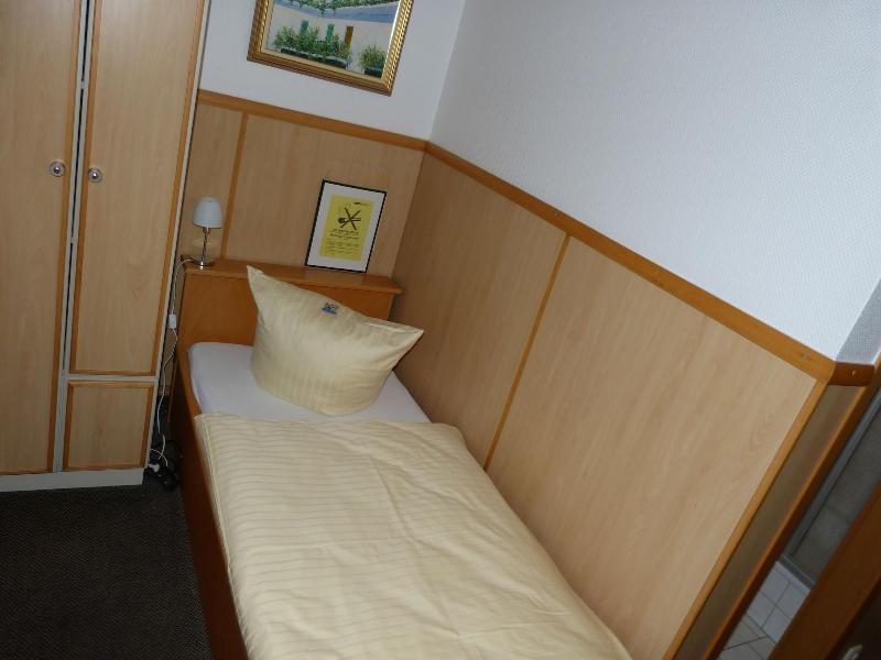 City Hotel image