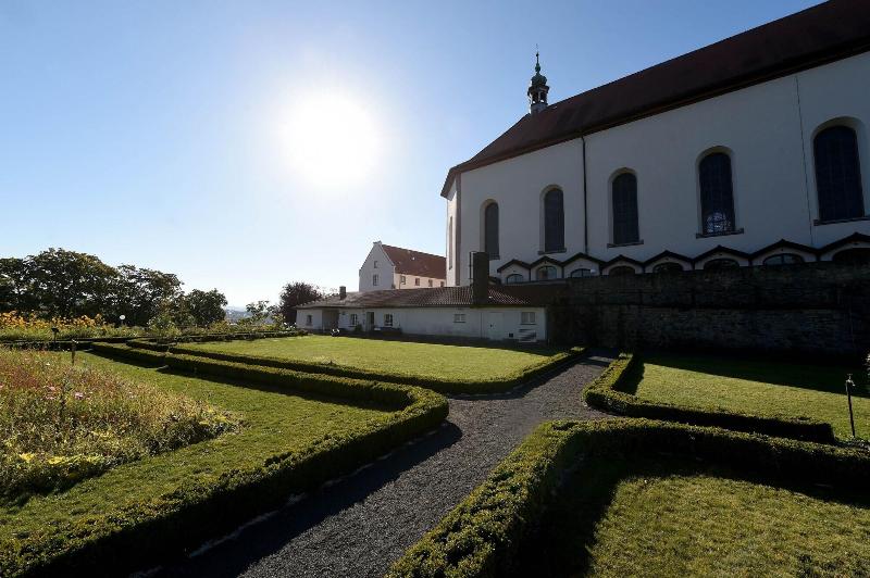 Tagungskloster Frauenberg image