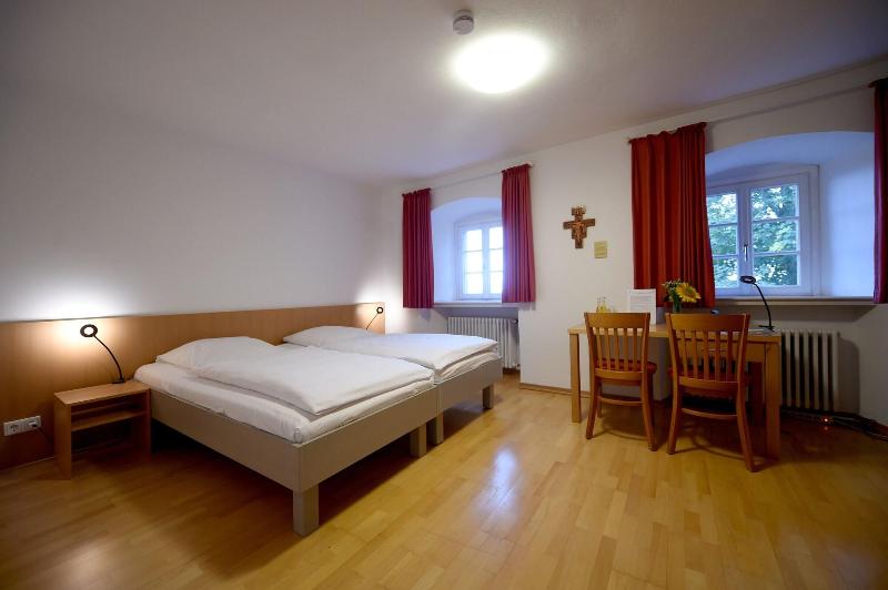 Tagungskloster Frauenberg image