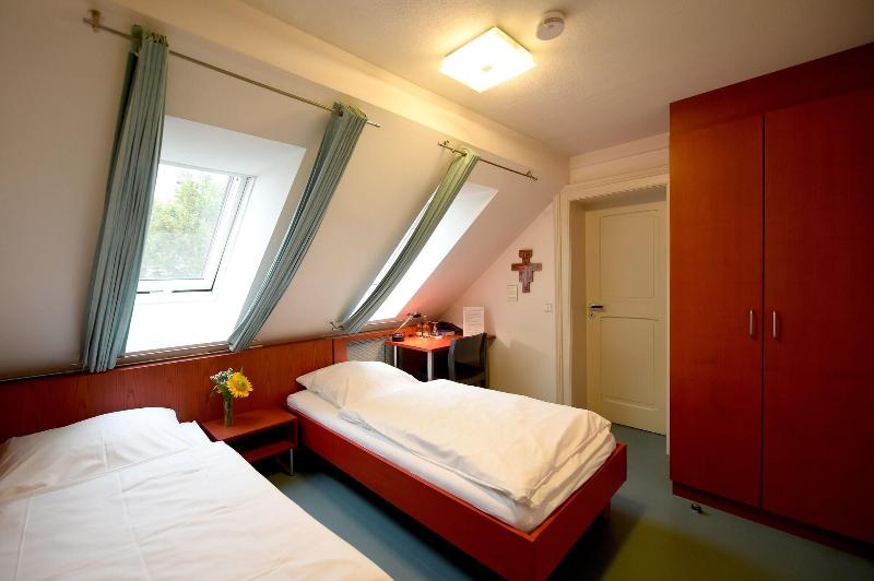 Tagungskloster Frauenberg image