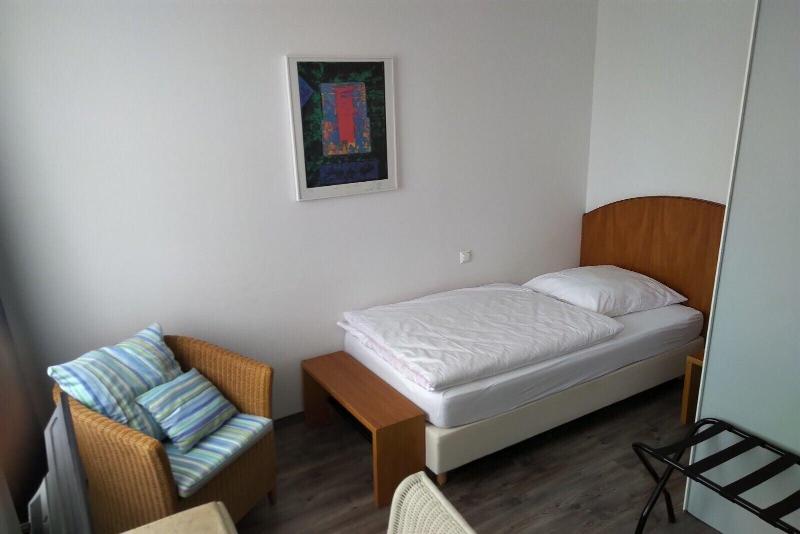 Atelierhaus Budget Hotel image