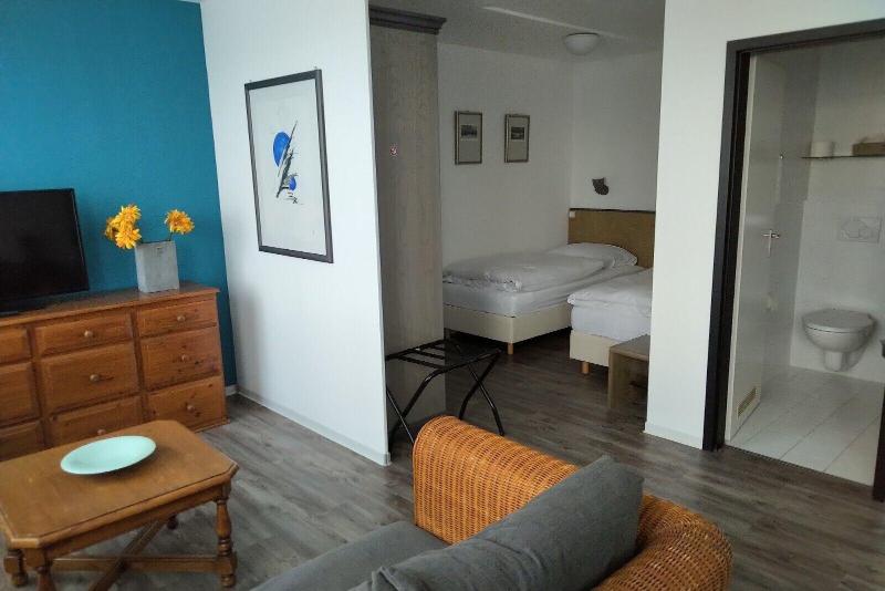 Atelierhaus Budget Hotel image