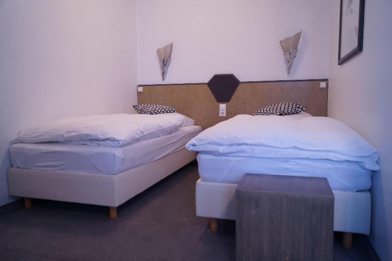 Atelierhaus Budget Hotel image