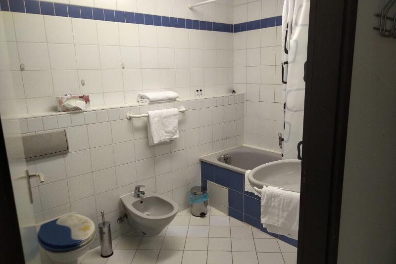 Atelierhaus Budget Hotel image