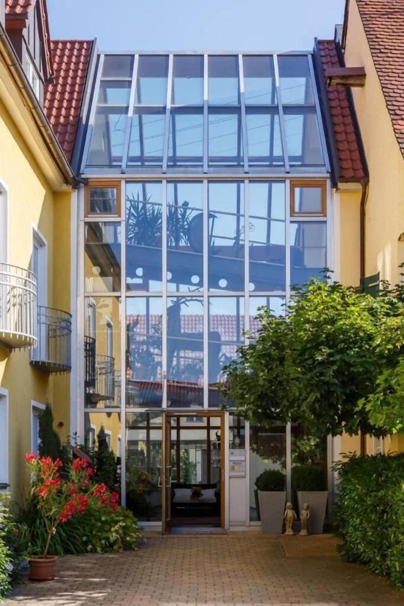 Neumaiers Hirsch Gasthof & Landhotel image