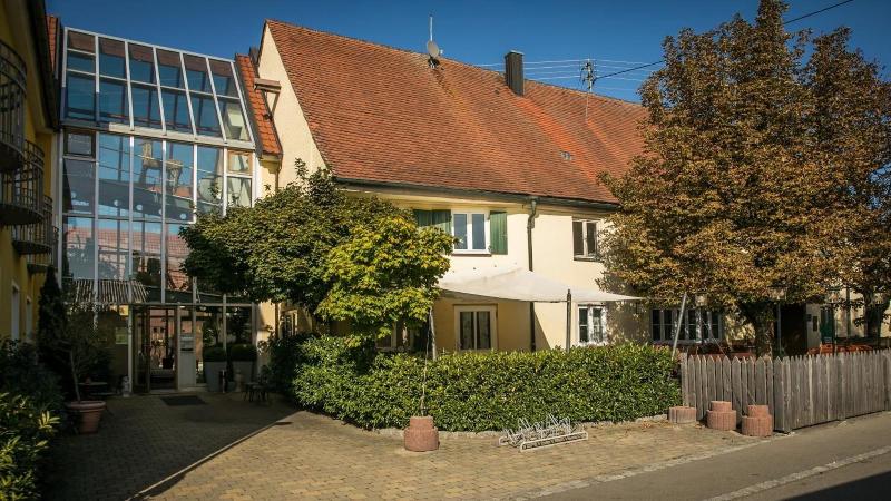 Neumaiers Hirsch Gasthof & Landhotel image