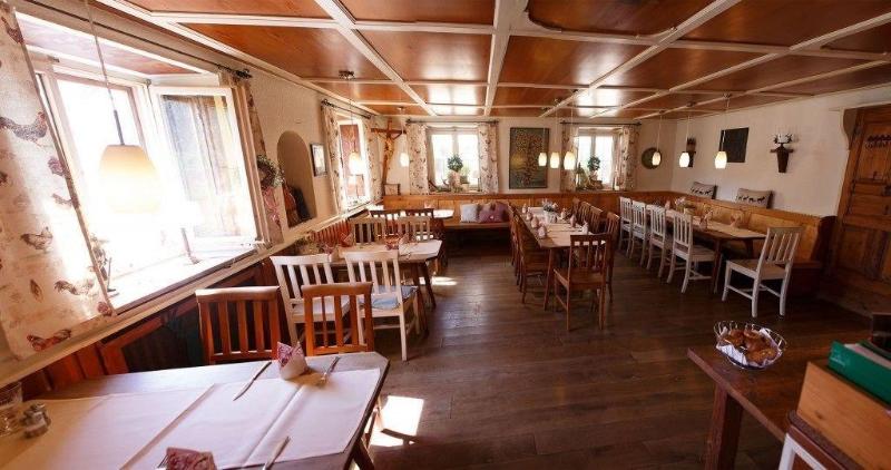 Neumaiers Hirsch Gasthof & Landhotel image