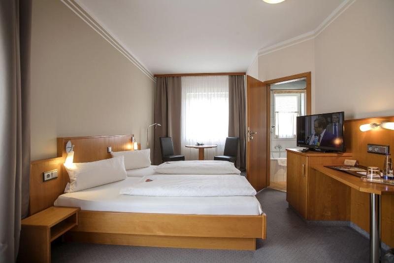 Neumaiers Hirsch Gasthof & Landhotel image