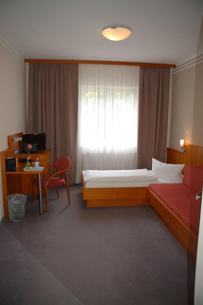 Neumaiers Hirsch Gasthof & Landhotel image