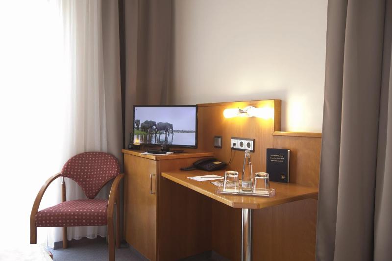 Neumaiers Hirsch Gasthof & Landhotel image