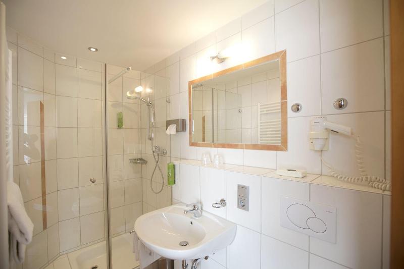 Neumaiers Hirsch Gasthof & Landhotel image
