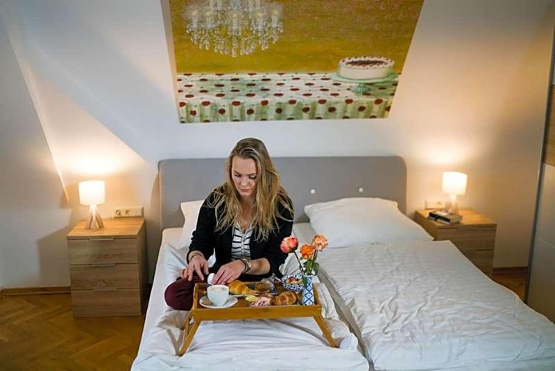 Schlosshotel Kirchberg image