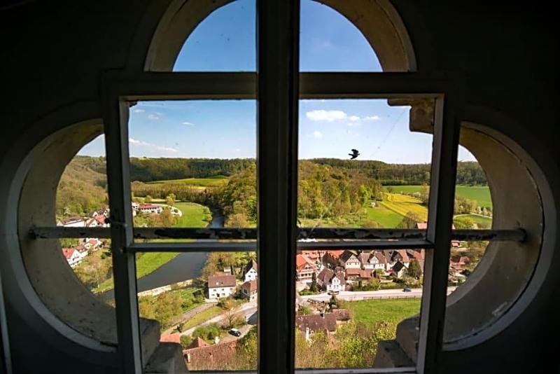 Schlosshotel Kirchberg image