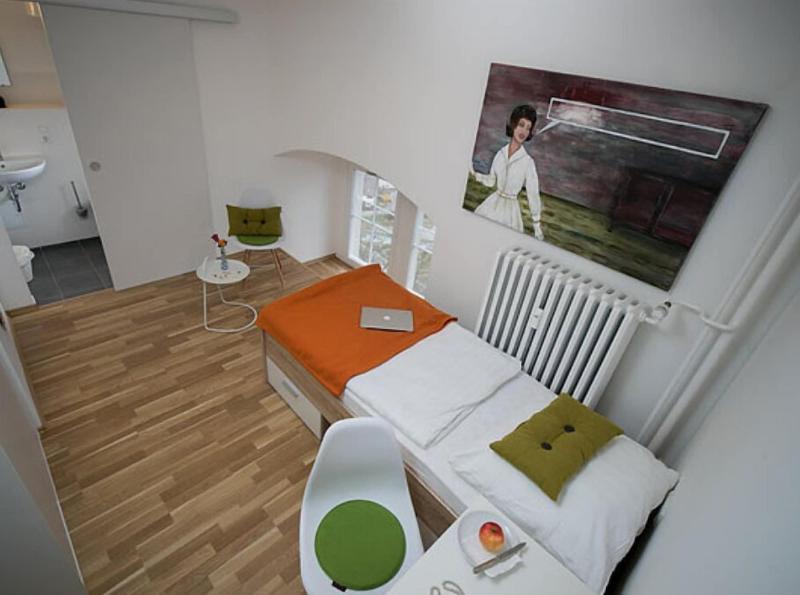 Schlosshotel Kirchberg image