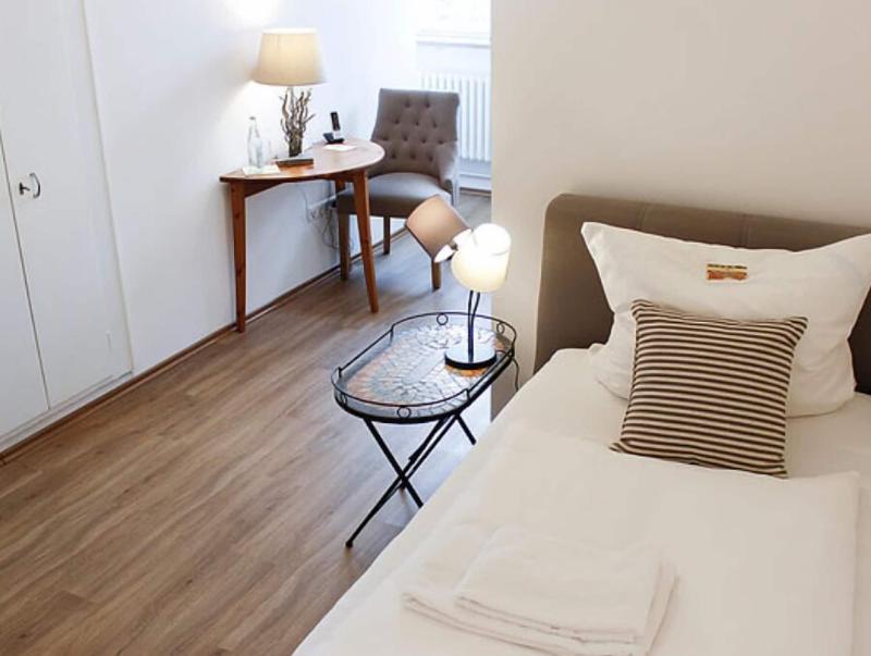 Schlosshotel Kirchberg image