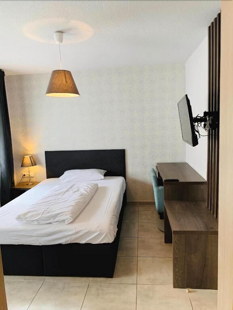 Akropolis Hotel image