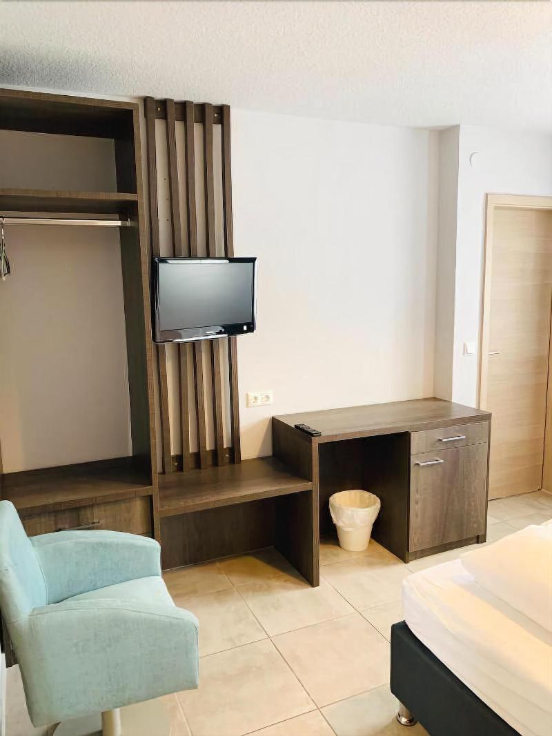 Akropolis Hotel image