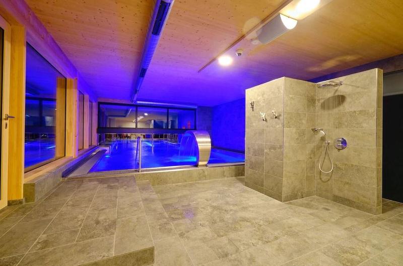 Sonnenhotel Weingut Römmert image