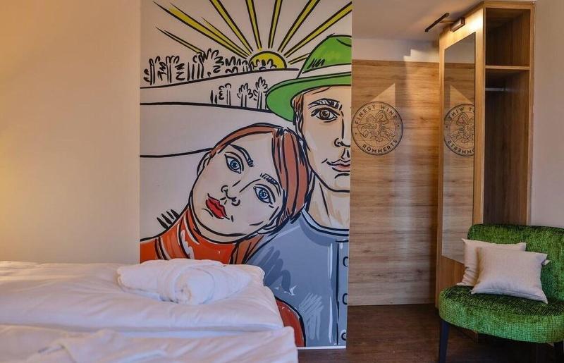 Sonnenhotel Weingut Römmert image