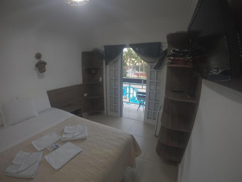 Hotel Porto Do Eixo image