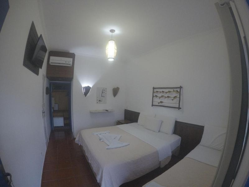 Hotel Porto Do Eixo image