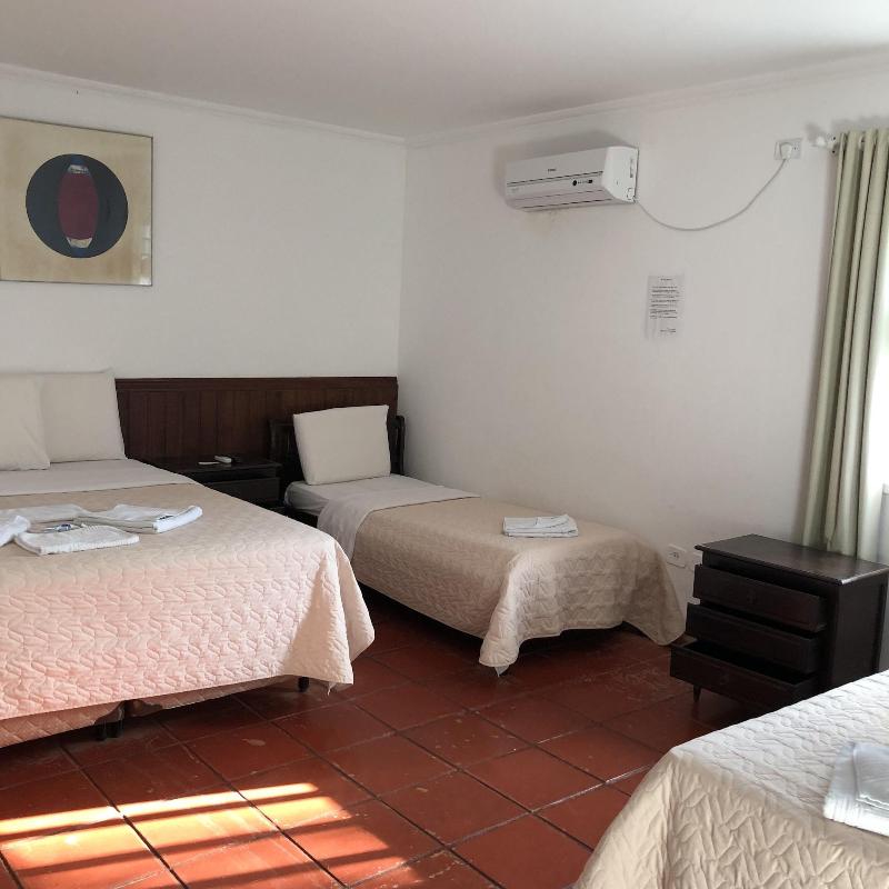 Hotel Porto Do Eixo image