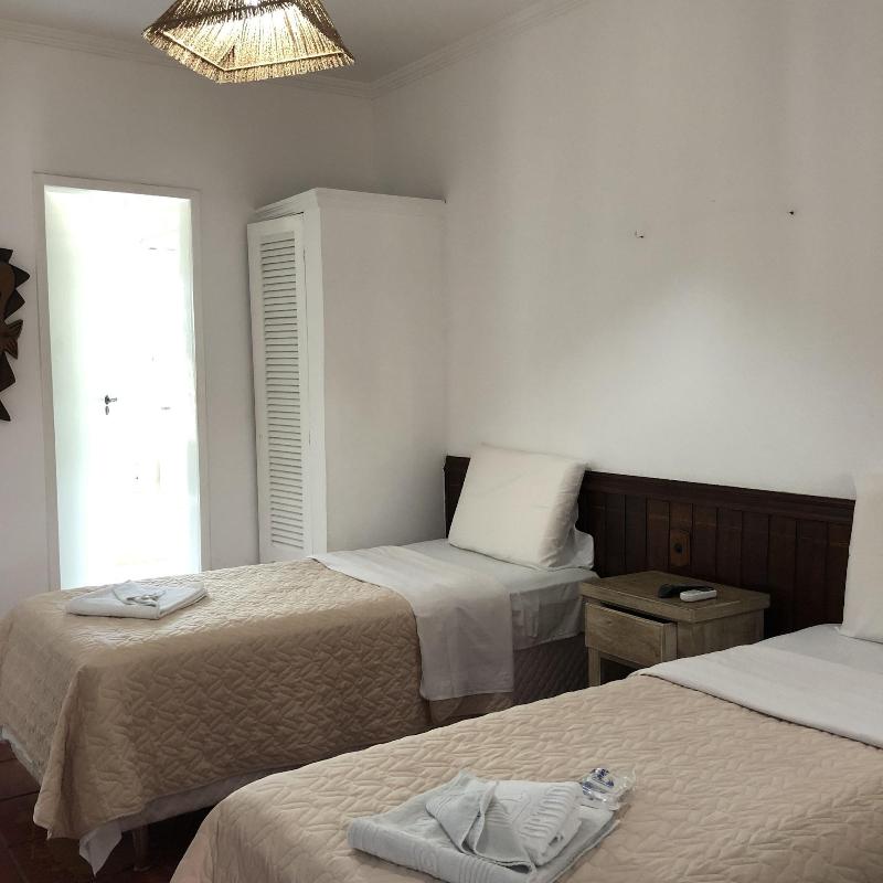 Hotel Porto Do Eixo image