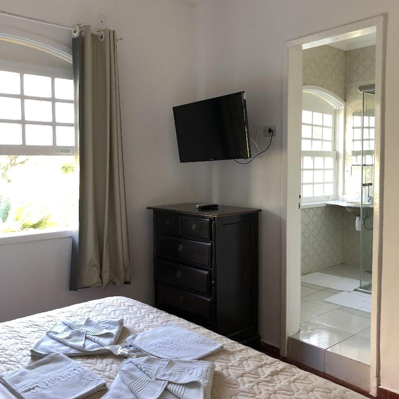 Hotel Porto Do Eixo image