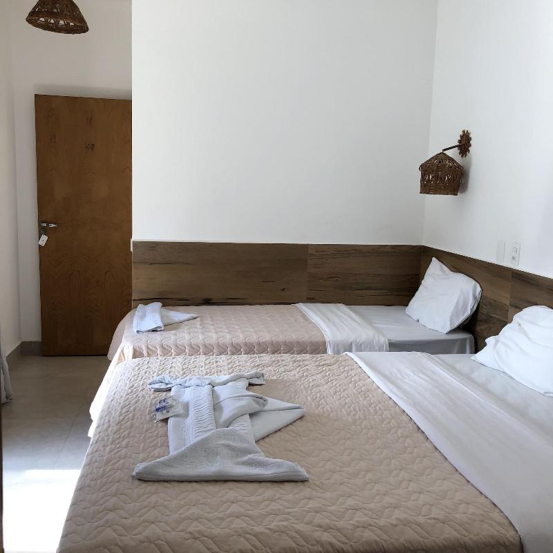 Hotel Porto Do Eixo image