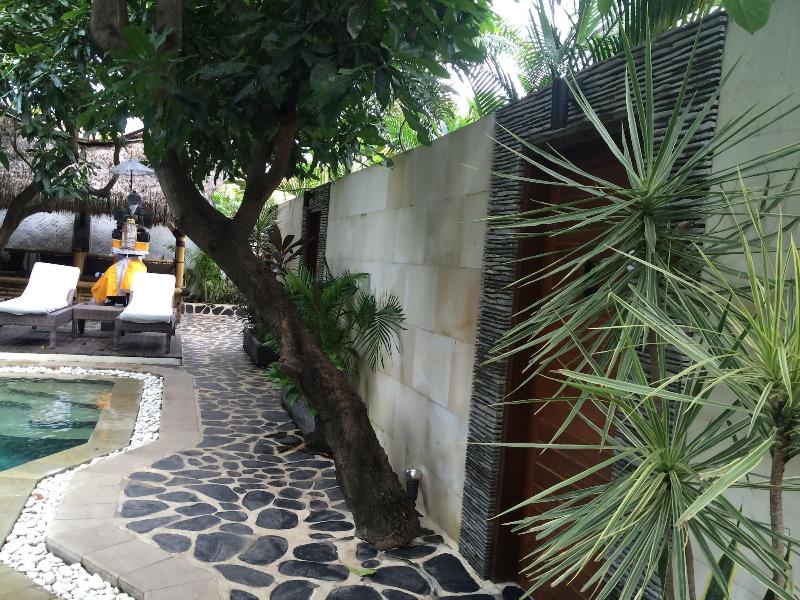 Scallywags Mango Retreat image