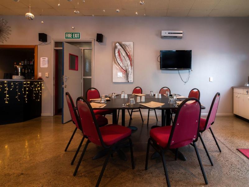 Masonic Hotel image