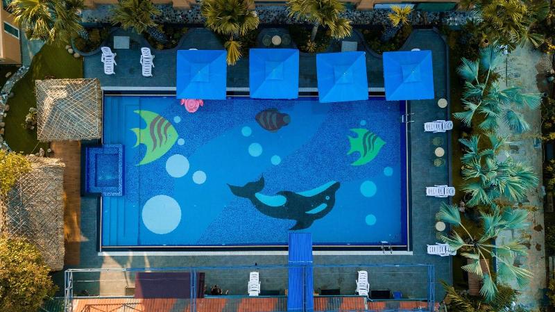 Golden Emerald Resort image
