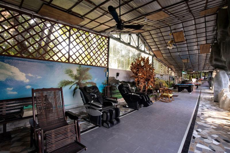 Golden Emerald Resort image