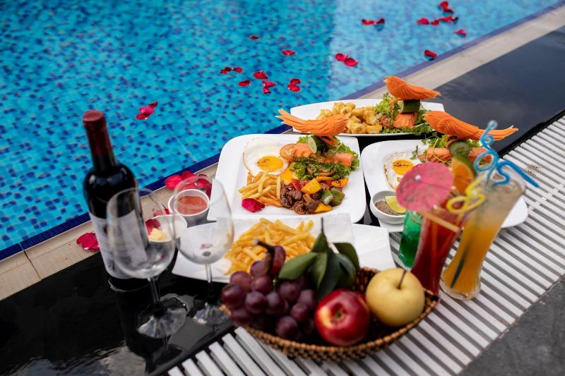 Golden Emerald Resort image