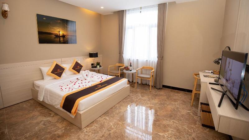Golden Emerald Resort image