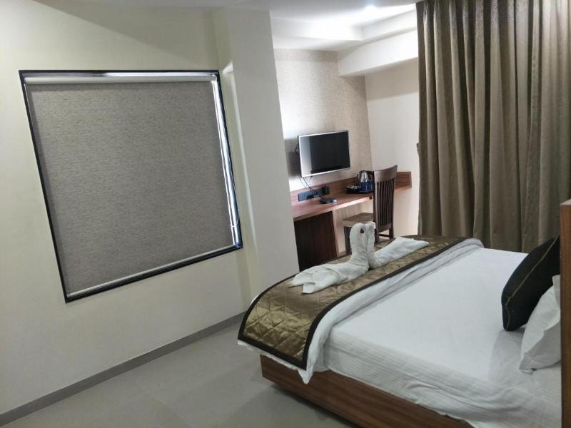 Kyriad Hotel Solapur by OTHPL image