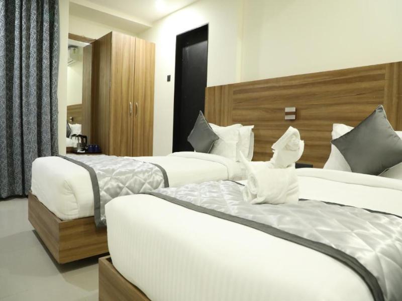Kyriad Hotel Solapur by OTHPL image