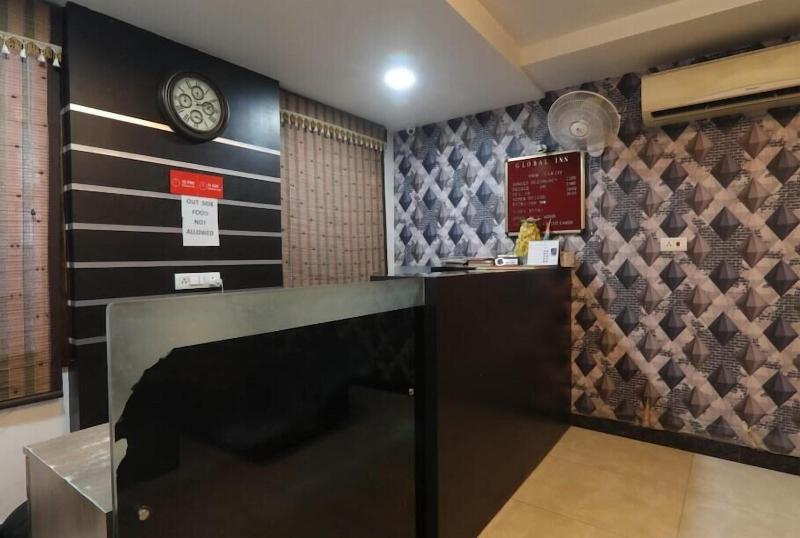 Fabhotel Global Inn — general view
