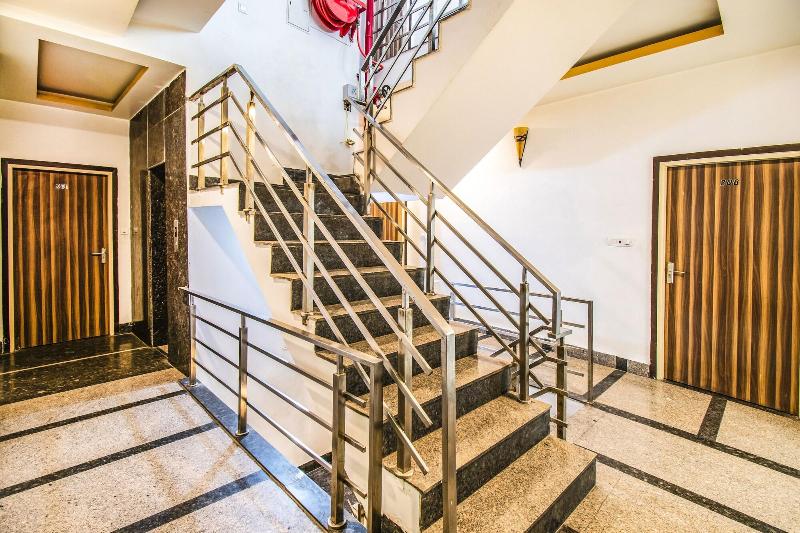 Fabhotel Global Inn image
