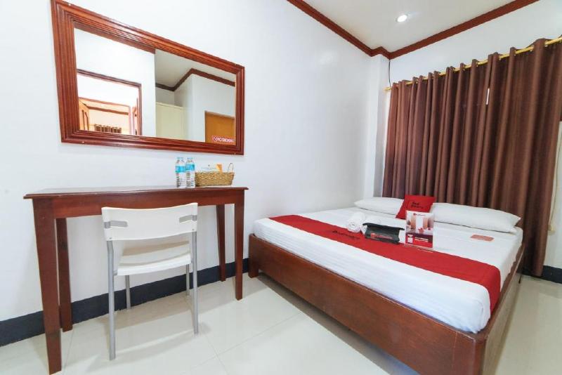 RedDoorz Premium near Museo De Baler