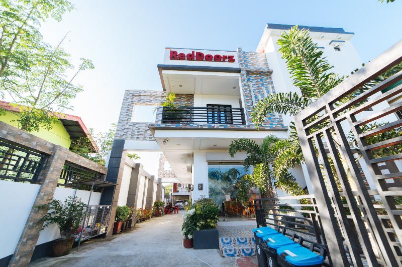 RedDoorz @ Bonifacio Extn Baler