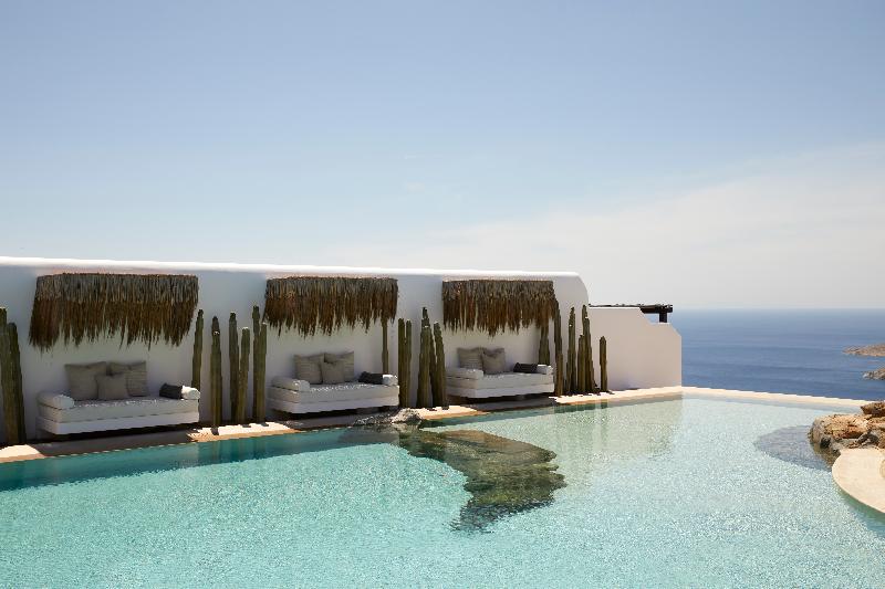 Myconian Panoptis Escape