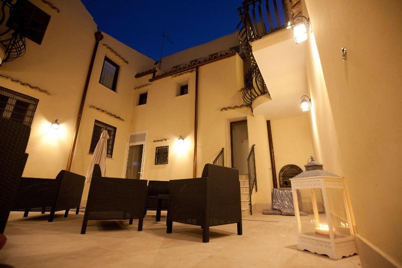 Italiana Resort Maniace image