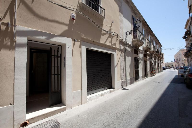 Italiana Resort Maniace image