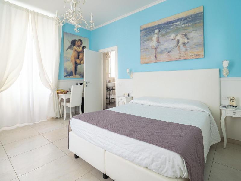 Golfo Della Luna image