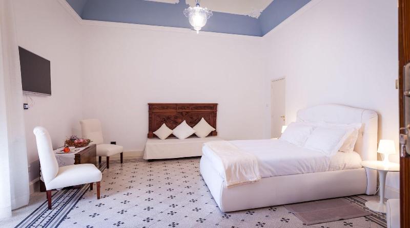 Palazzo Montalbano image